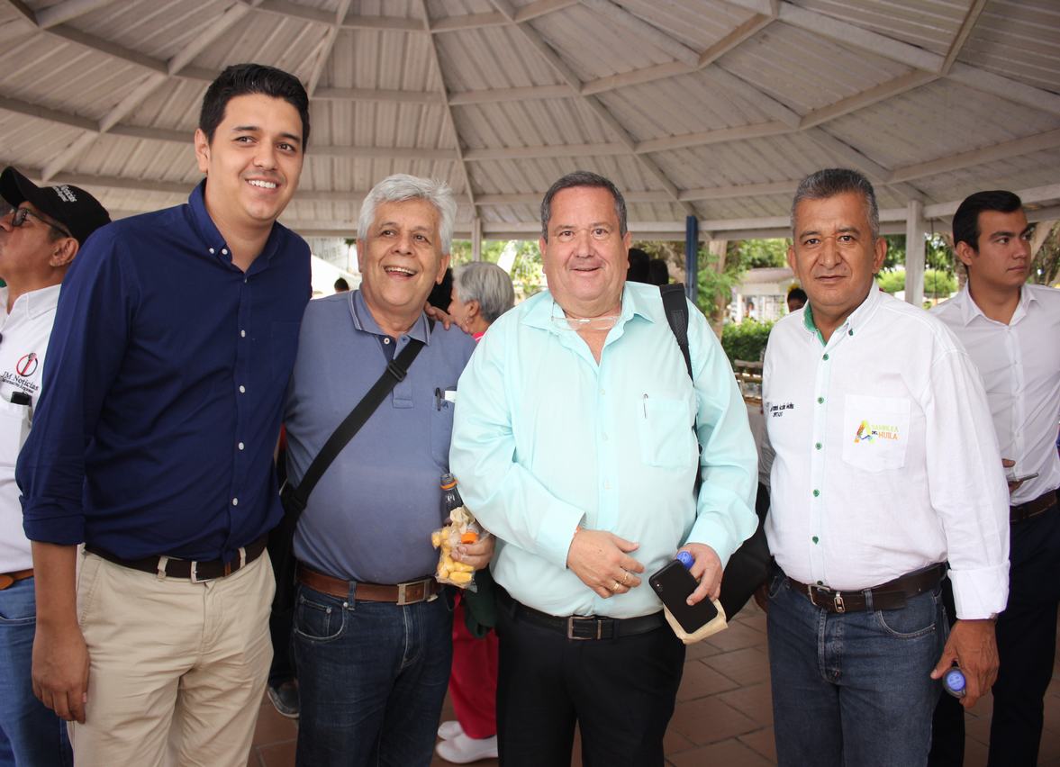 Diputado José Eustasio Rivera, Roberto Díaz González, Gerente del Hospital Universitario de Neiva, Jesús Antonio Castro y el Diputado Armando Acuña.